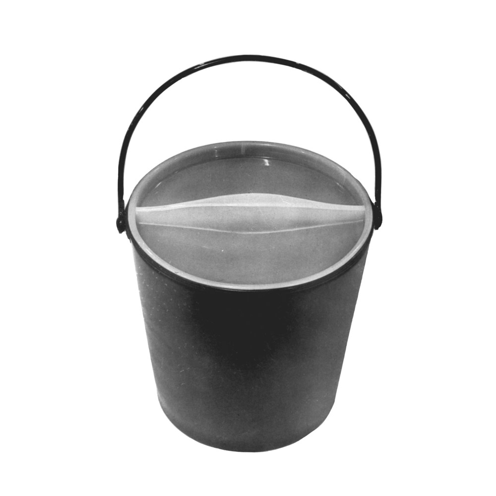 Secchio in polietilene con coperchio “KS 1146”