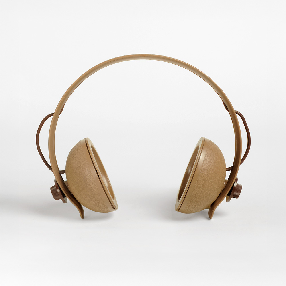 Apparecchio ricevente per impianti di traduzione simultanea via radio