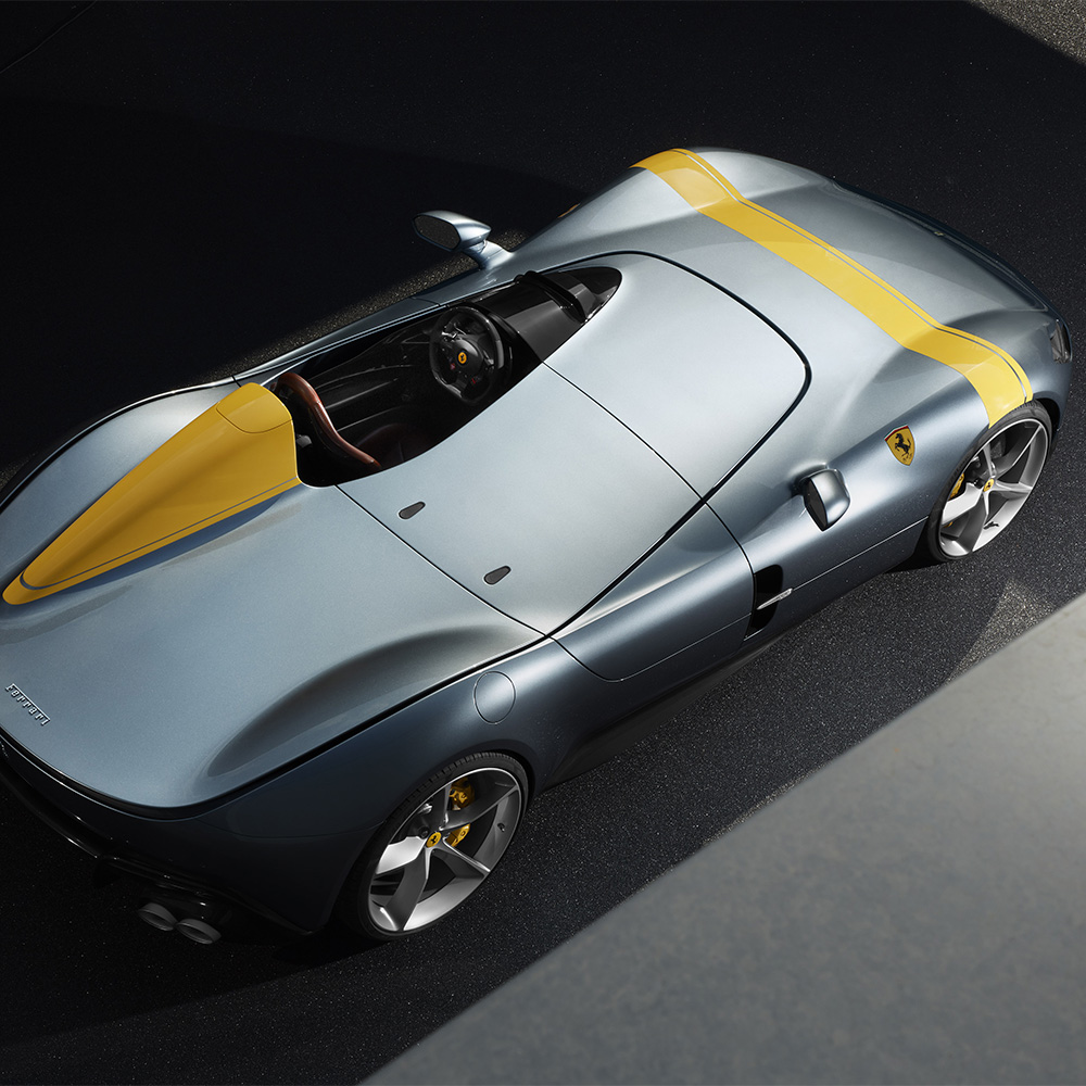 Automobile “Monza SP1”